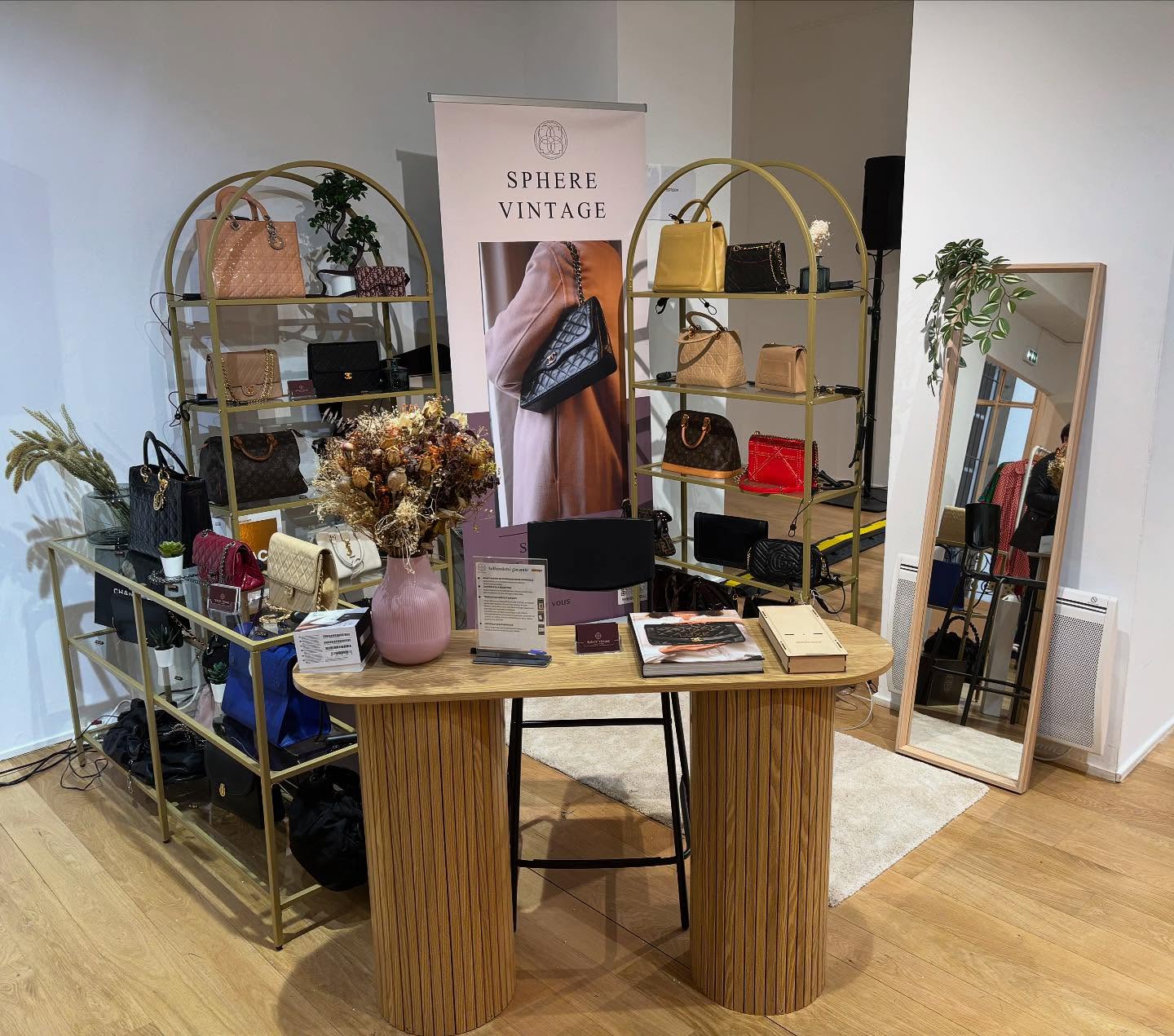 Participation au salon du vintage de luxe à Paris les 15 & 16 Mars 2025