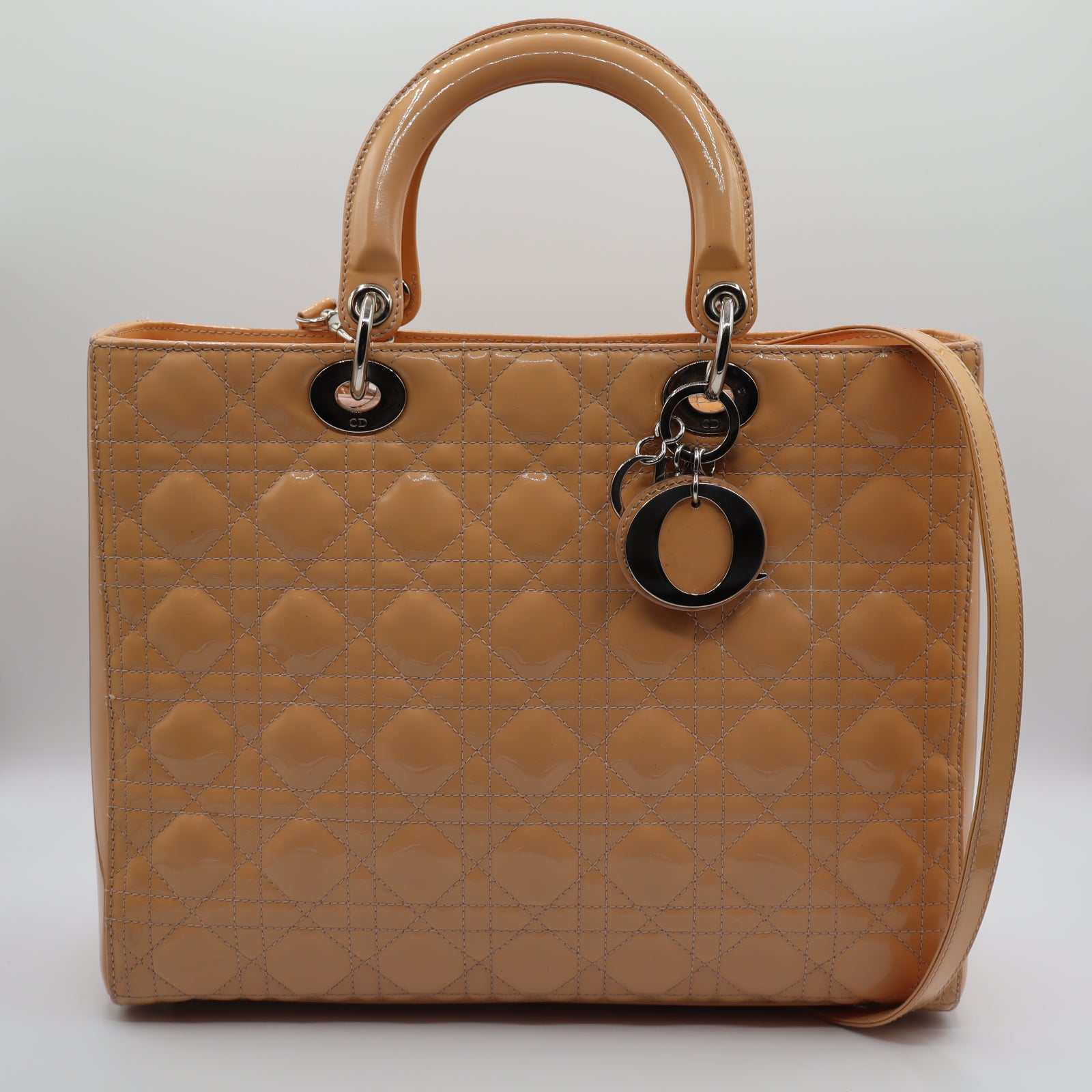 Lady Dior grained