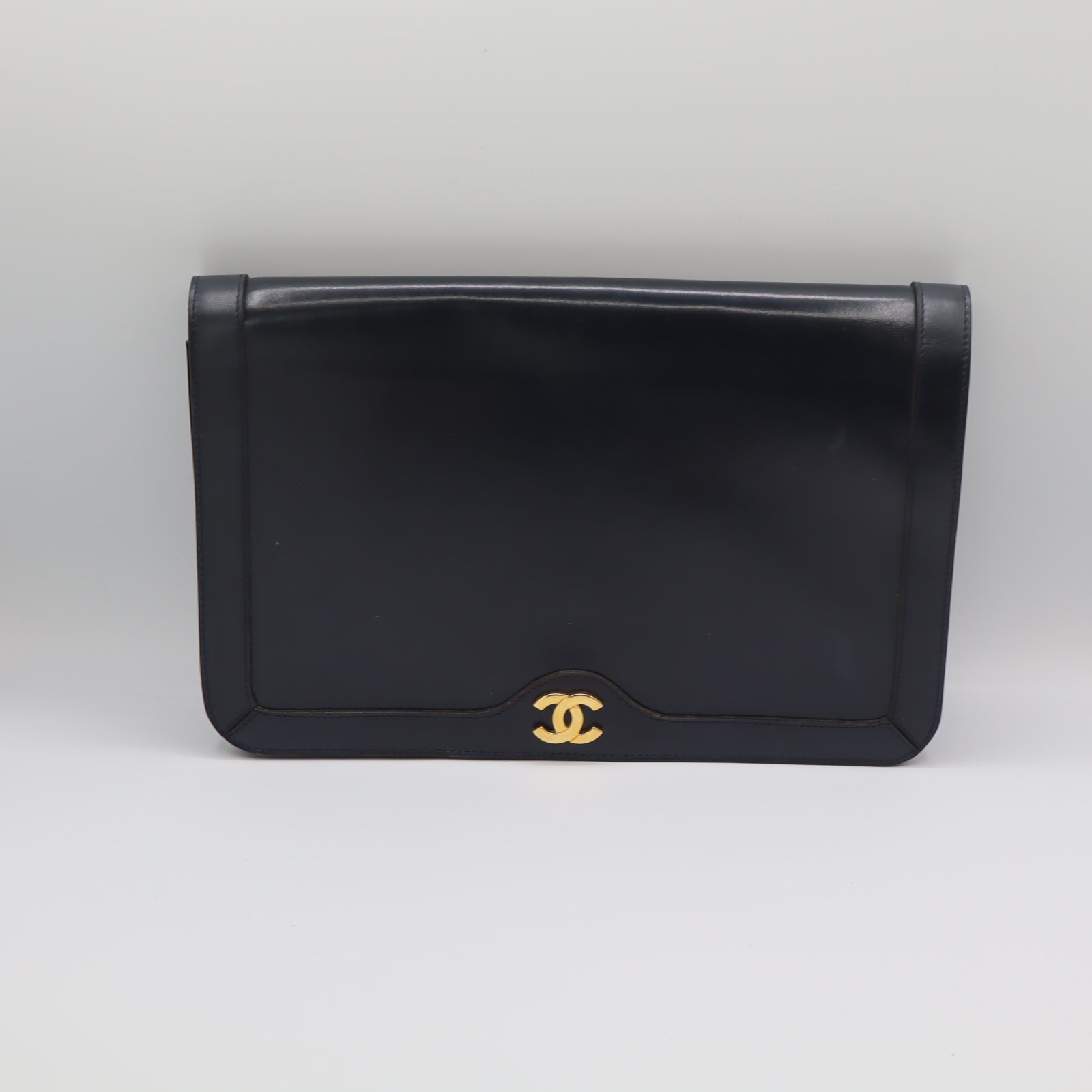 Vintage pouch