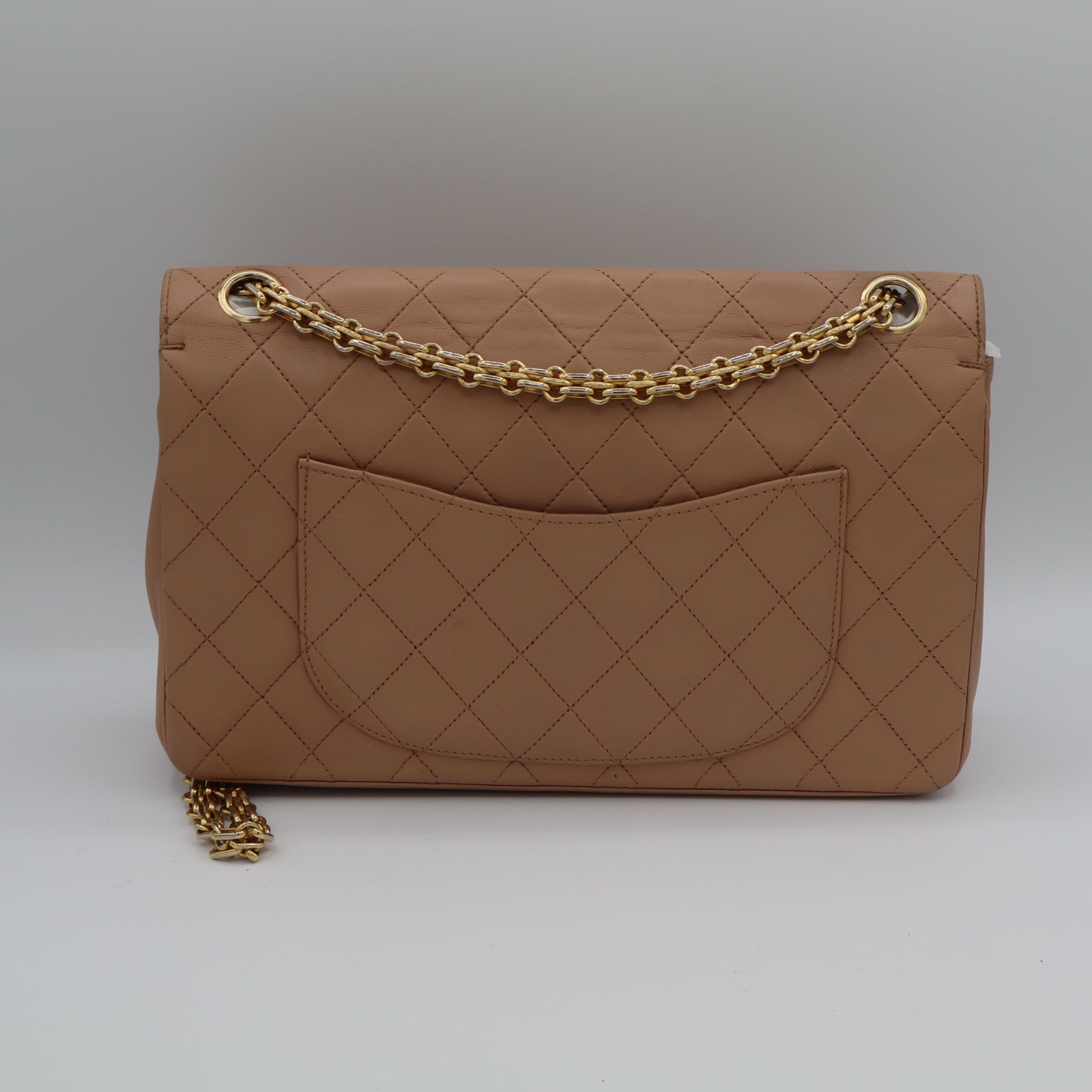 Sac à double rabat matelassé Chanel beige