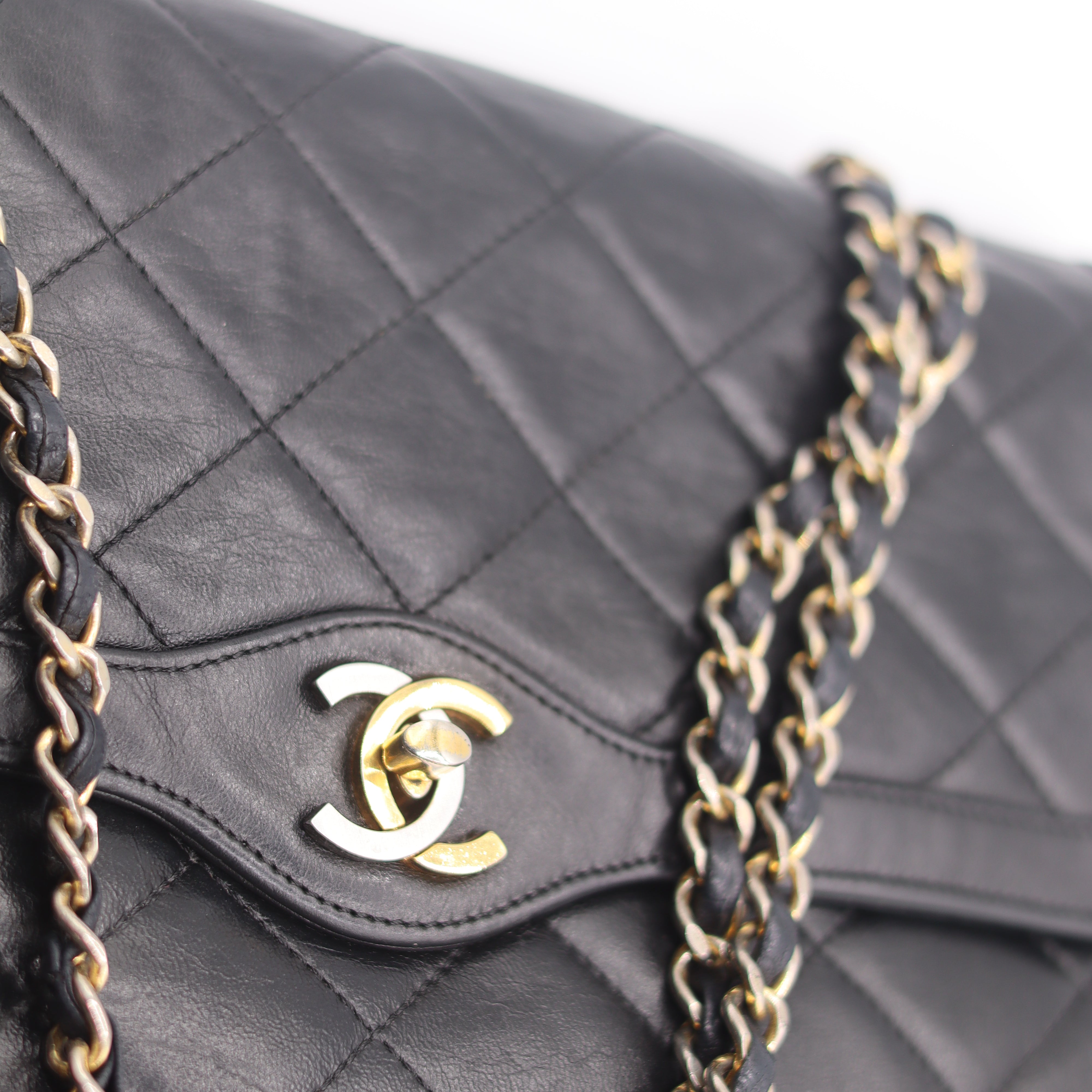 Sac à double rabat Paris Limited Edition 28 cm