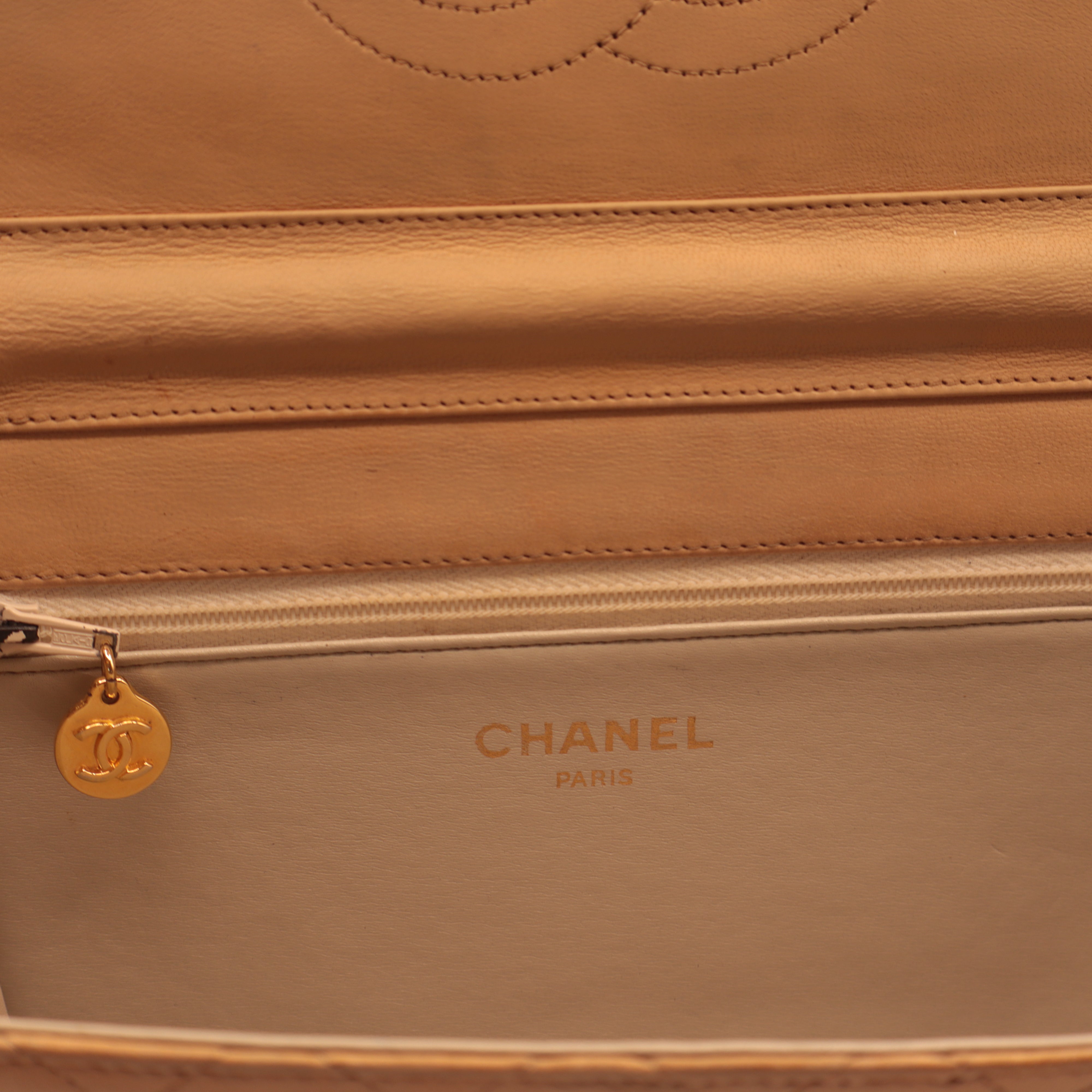 Sac à rabat classique 25 cm