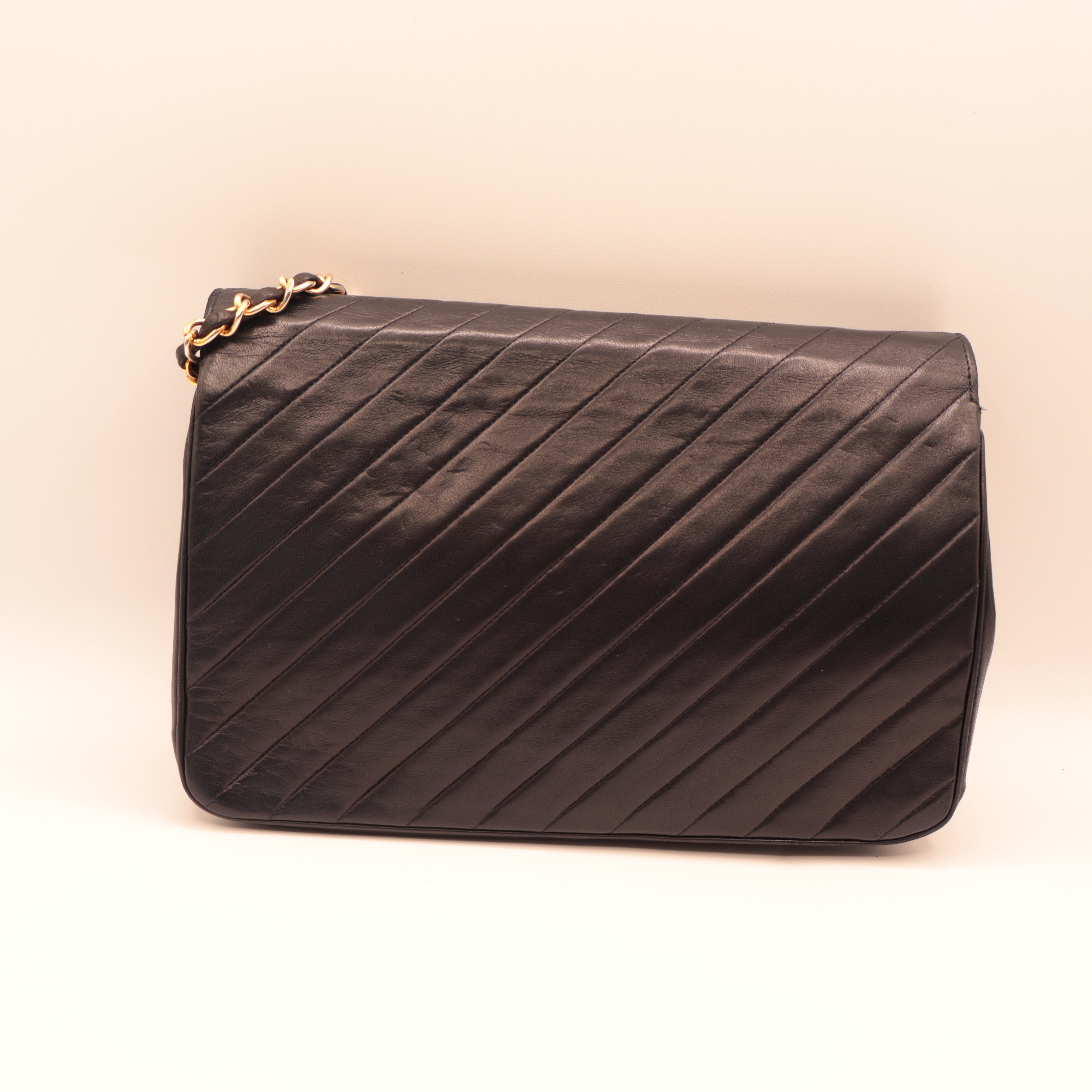 Chevron Flap Bag 24 cm