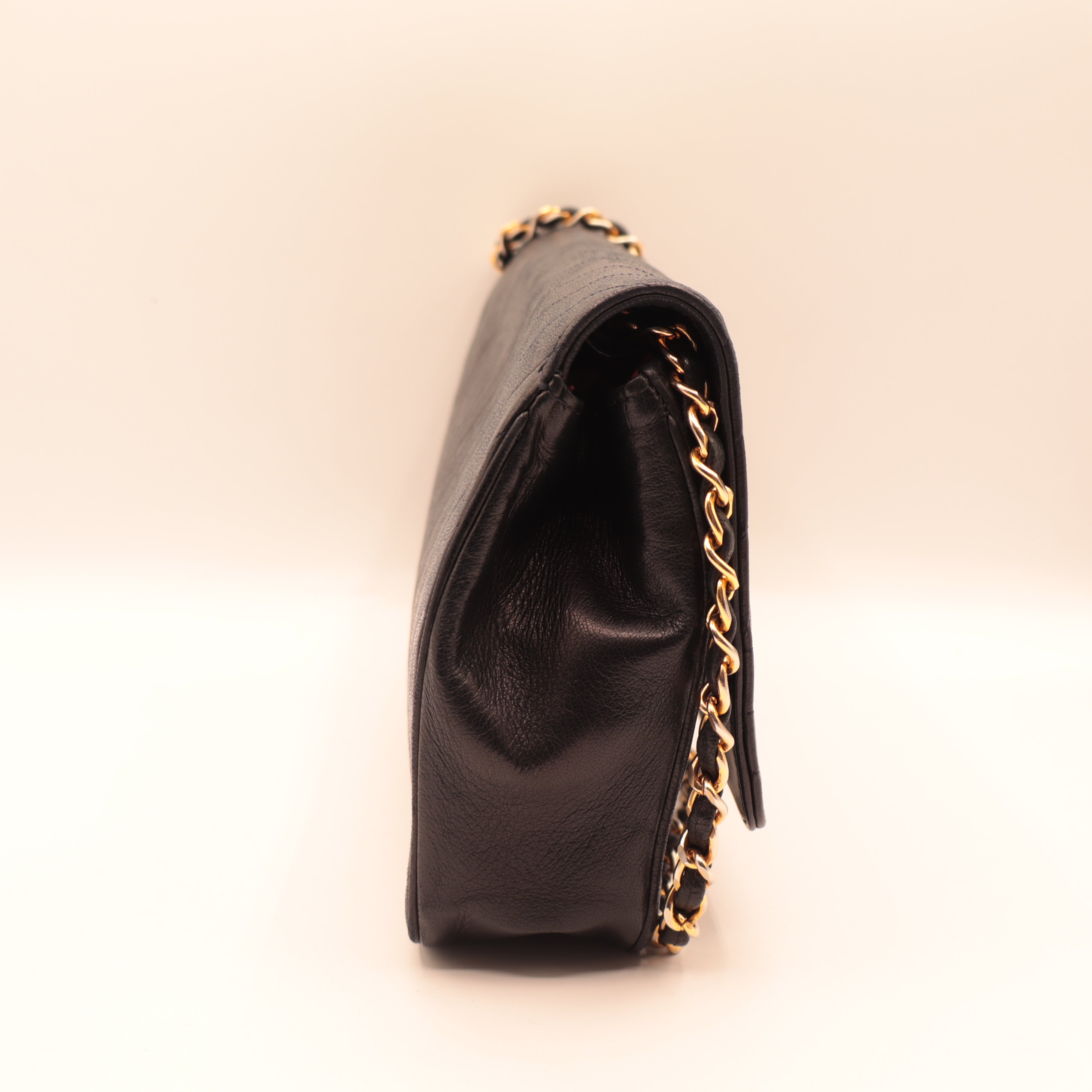 Chevron Flap Bag 24 cm